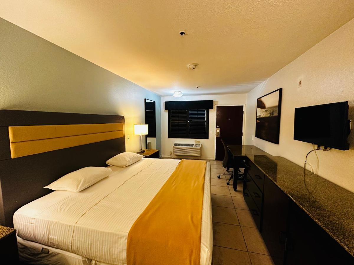 Casa Blanca Express & Suites Cypress Buena Park - Anaheim Area Exteriör bild